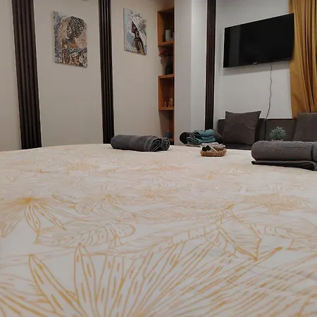 Good Mood & Parking 2 Φιλιππούπολη