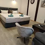 Apartment Good Mood & Parking 2