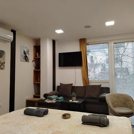 Good Mood & Parking 2