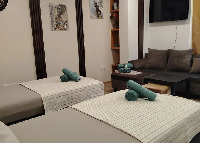 Good Mood & Parking 2 Daire