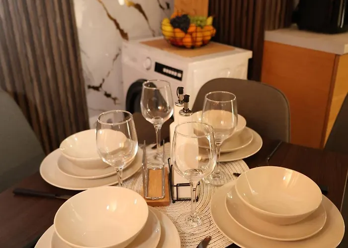 Good Mood & Parking 2