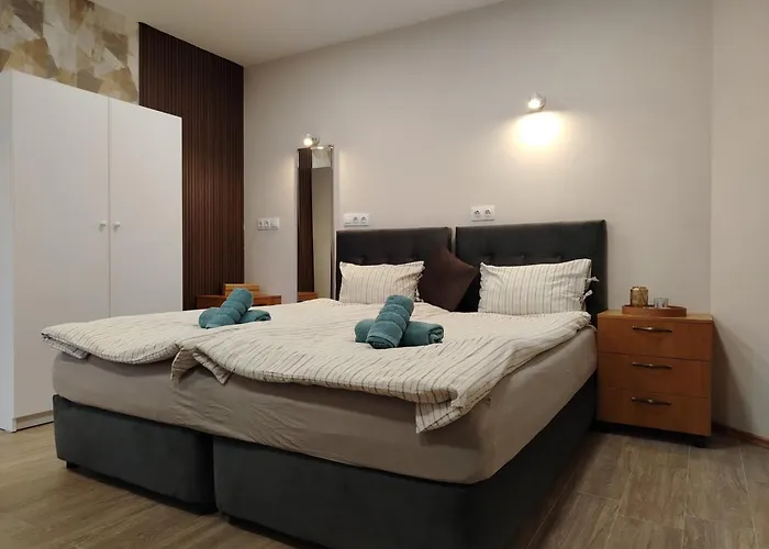 Good Mood & Parking 2